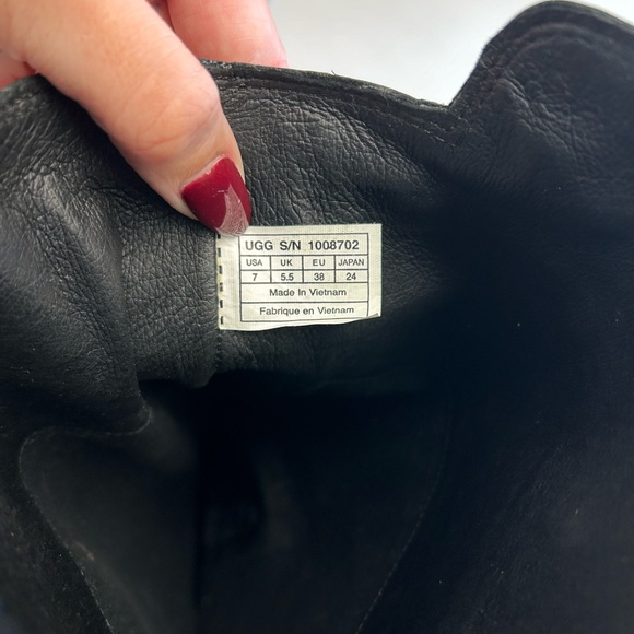 Ugg knee high leather heeled boots - Picture 4 of 5